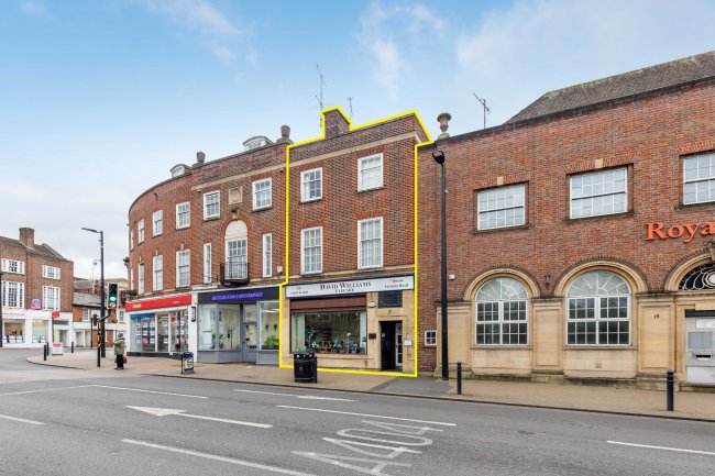 7 Queen Victoria Road, High Wycombe, HP11 1BA 7