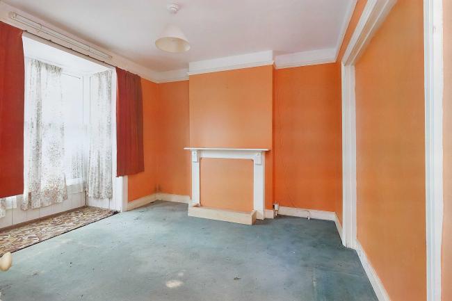 93 Abbotsbury Road, Weymouth, Dorset, DT4 0JU 5