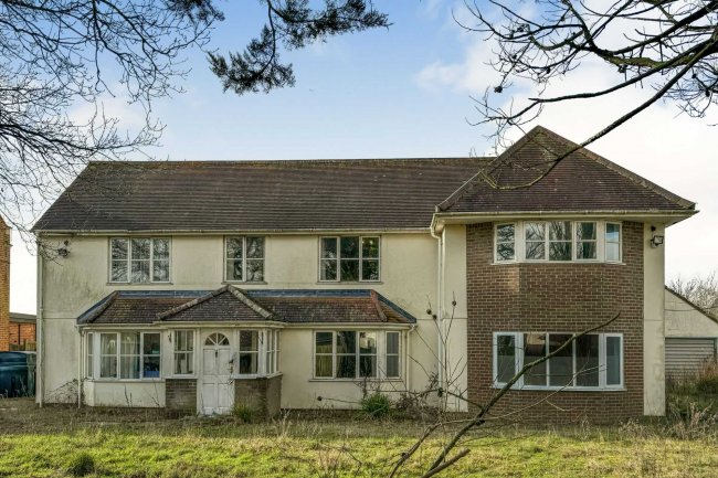 Wallraven House, Peldon Road, Abberton, Colchester, Essex CO5 7PB 7