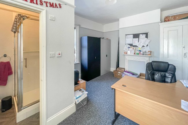 The Cottage, 1 Redoubt Road, Eastbourne, East Sussex, BN22 7DL 1