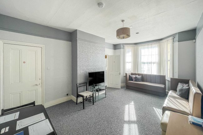 The Cottage, 1 Redoubt Road, Eastbourne, East Sussex, BN22 7DL 1