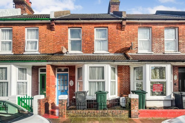 5 Neville Road, Eastbourne, East Sussex, BN22 8HR 3