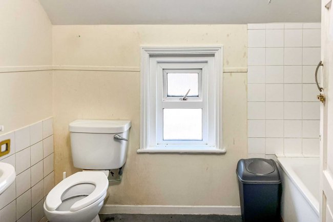 94 Bouverie Road West, Folkestone, Kent, CT20 2PP 2