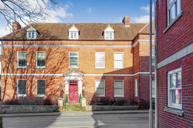 Flats 2, 3, 4, 5, 6, The Red House, Colchester Road, Halstead CO9 2FB 8