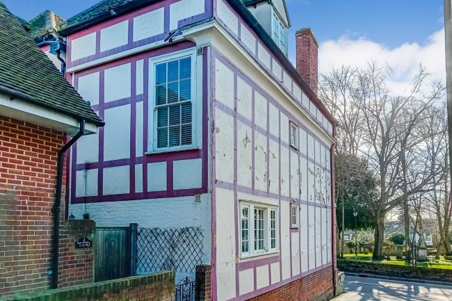 Flats 2, 3, 4, 5, 6, The Red House, Colchester Road, Halstead CO9 2FB 8