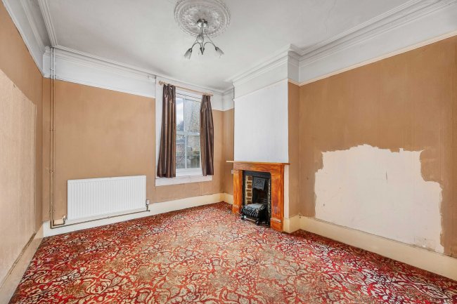 14 Birkbeck Grove, Ealing, London, W3 7QD 9