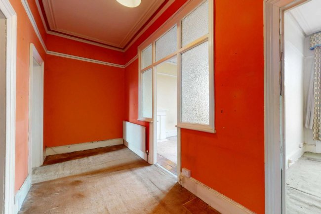 Second Floor Flat, 62 Redcliffe Square, London, SW10 9BN 8