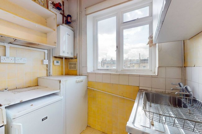 Second Floor Flat, 62 Redcliffe Square, London, SW10 9BN 8