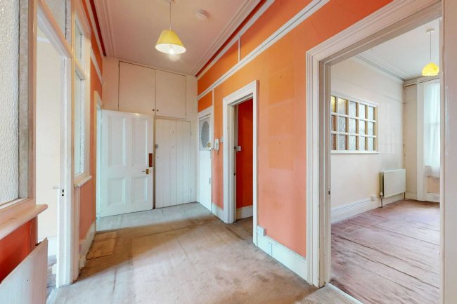 Second Floor Flat, 62 Redcliffe Square, London, SW10 9BN 8