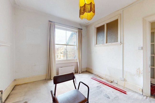 Third Floor Flat, 46 Redcliffe Square, London, SW10 9HQ 4