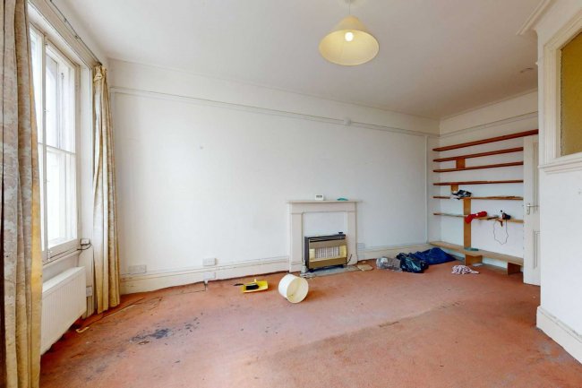 Third Floor Flat, 46 Redcliffe Square, London, SW10 9HQ 4