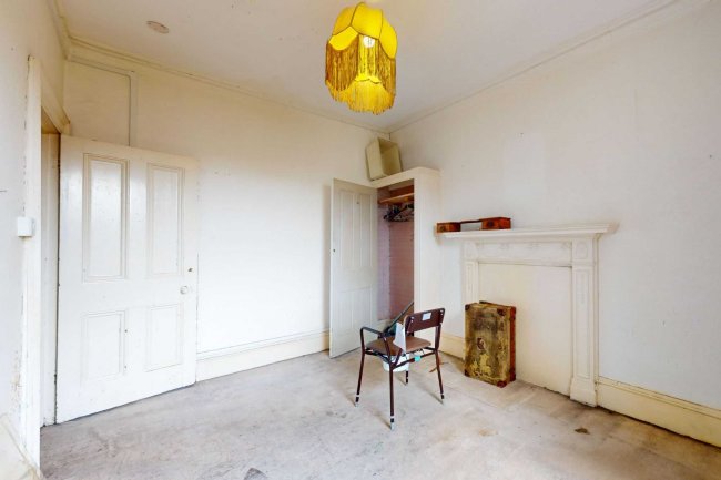 Third Floor Flat, 46 Redcliffe Square, London, SW10 9HQ 4