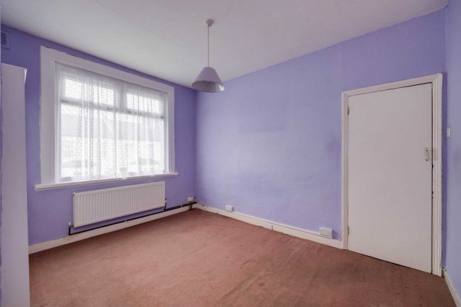 30 Malcolm Road, South Norwood, London, SE25 5HG 5