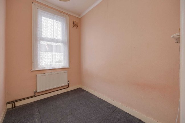 30 Malcolm Road, South Norwood, London, SE25 5HG 5
