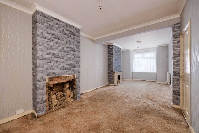 30 Malcolm Road, South Norwood, London, SE25 5HG 5