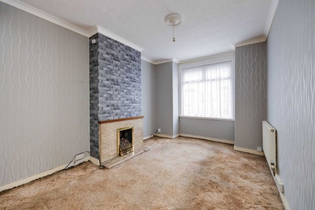 30 Malcolm Road, South Norwood, London, SE25 5HG 5