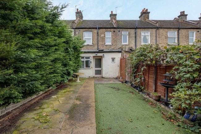 30 Malcolm Road, South Norwood, London, SE25 5HG 5