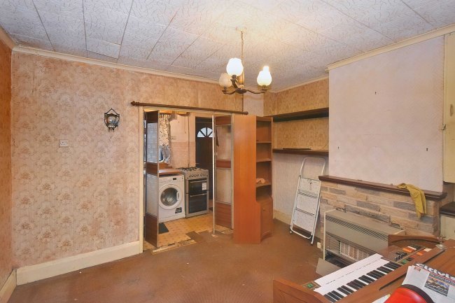 6 Forknell Avenue, Coventry, CV2 3EE 4