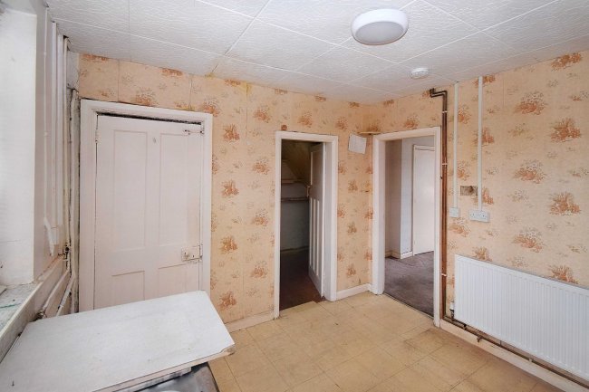 85 Burnaby Road, Radford, Coventry, CV6 4BE 5