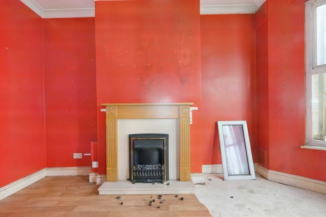 134A Plashet Road, Plaistow,  London E13 0QS 10