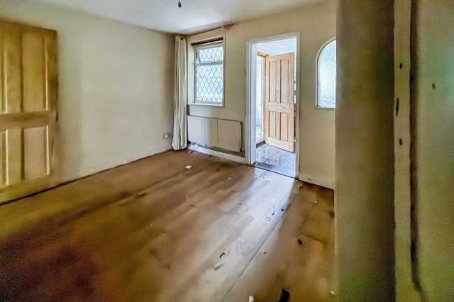 8 Colne Bank Avenue, Colchester, CO1 1SJ 7