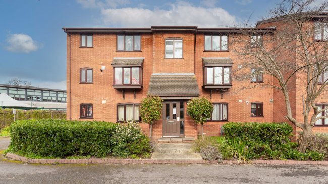 31 Bowmans Mews, Southfields, London, SW18 5TN 4