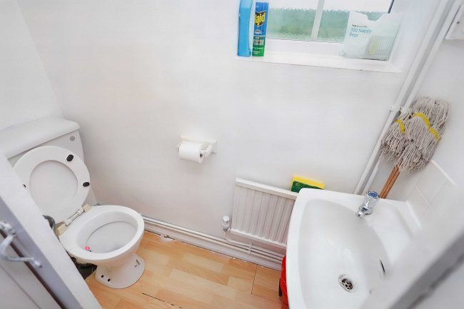 1 Chestnut Cottages, Burton End, Stanstead, CM24 8UJ 2