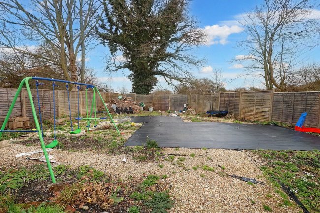 1 Chestnut Cottages, Burton End, Stanstead, CM24 8UJ 2