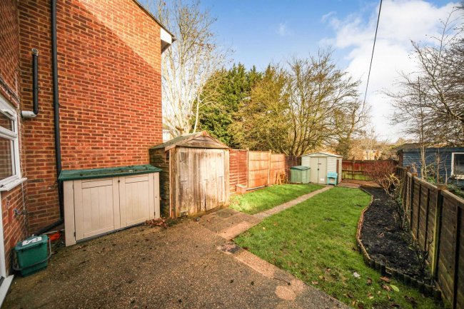 64 Bronte Crescent, Hemel Hempstead, HP2 7PR 4