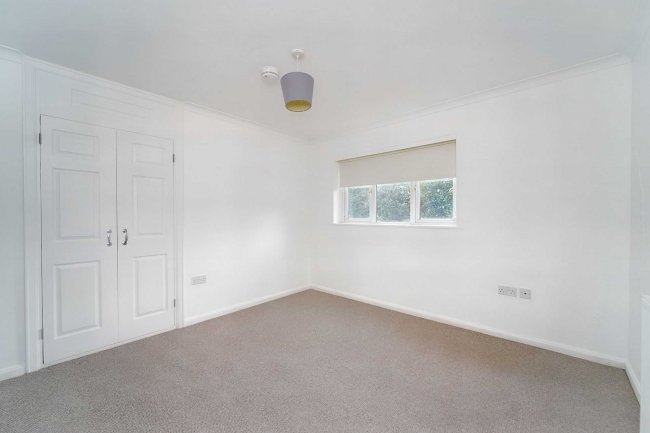 Ben Level & Ben High, Pond Piece, Oxshott, Surrey, KT22 0QU 7