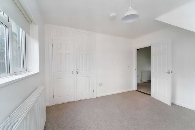 Ben Level & Ben High, Pond Piece, Oxshott, Surrey, KT22 0QU 7