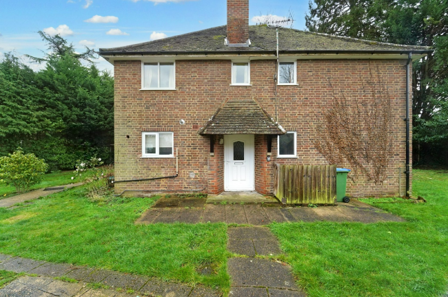 Ben Level & Ben High, Pond Piece, Oxshott, Surrey, KT22 0QU 7