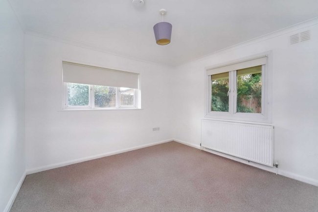 Ben Level & Ben High, Pond Piece, Oxshott, Surrey, KT22 0QU 7