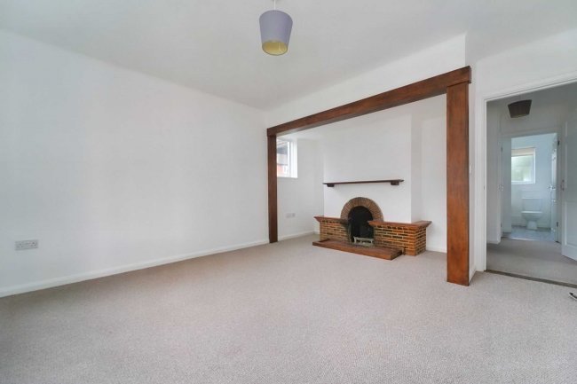 Ben Level & Ben High, Pond Piece, Oxshott, Surrey, KT22 0QU 7