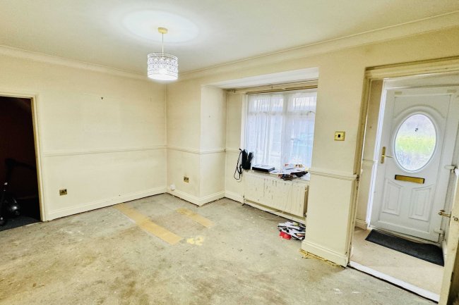 5 New Road, Portsmouth, Hampshire, PO2 7QL 2