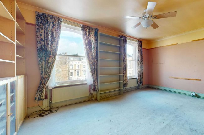 Top Floor Flat, 120 Finborough Road, Chelsea, London, SW10 9AQ 3