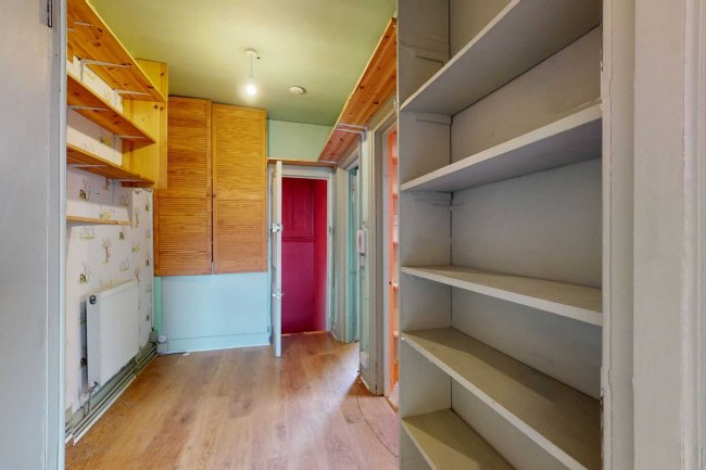 Top Floor Flat, 120 Finborough Road, Chelsea, London, SW10 9AQ 3