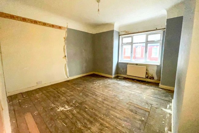 47 Rostella Road, Tooting, London SW17 0HU 5