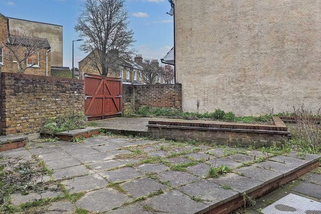 292 Crystal Palace Road, Dulwich SE22 9JJ 4