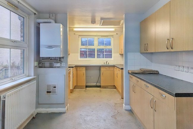 292 Crystal Palace Road, Dulwich SE22 9JJ 4