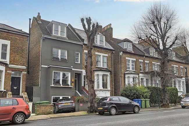 57 Barry Road, East Dulwich, London SE22 0HR 6