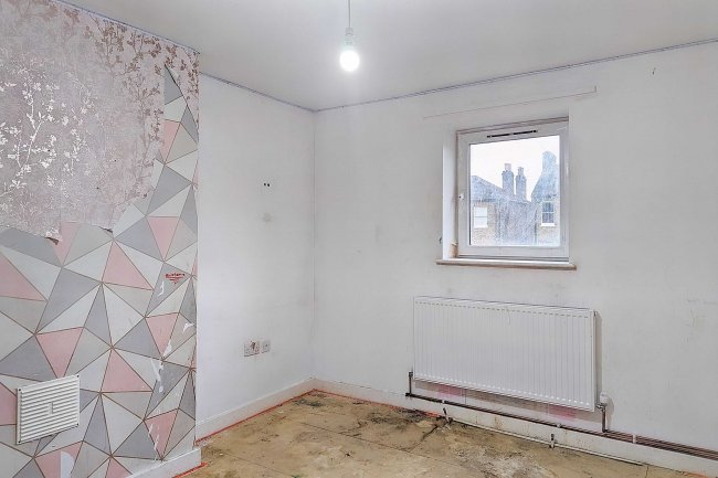 57 Barry Road, East Dulwich, London SE22 0HR 6