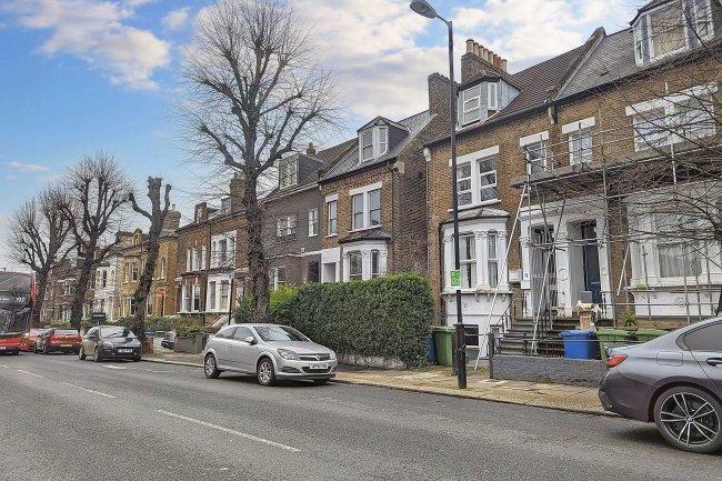 57 Barry Road, East Dulwich, London SE22 0HR 6