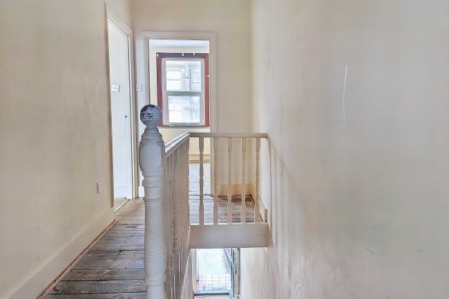 43 Sandown Road, South Norwood, London SE25 4XD 8