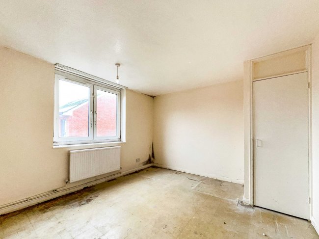 147 Waverley Road, Tottenham, N17 0PB 1