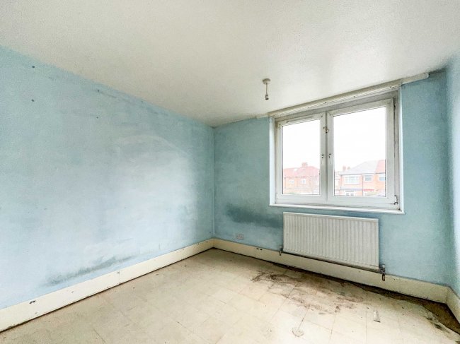 147 Waverley Road, Tottenham, N17 0PB 1