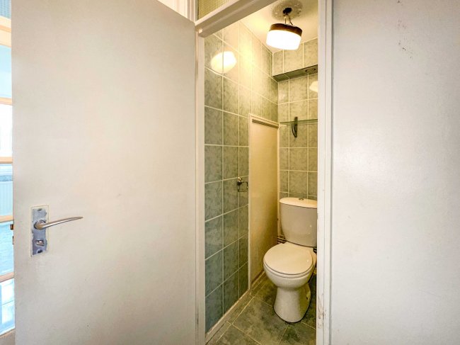 147 Waverley Road, Tottenham, N17 0PB 1