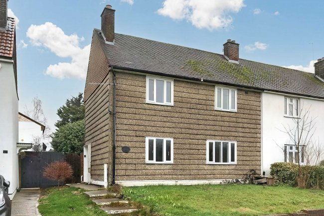 25 Newmarket Way, Hornchurch, Essex, RM12 6DR 5