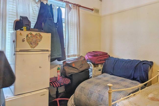 23 Wychwood Avenue Thornton Heath CR7 8AQ 8