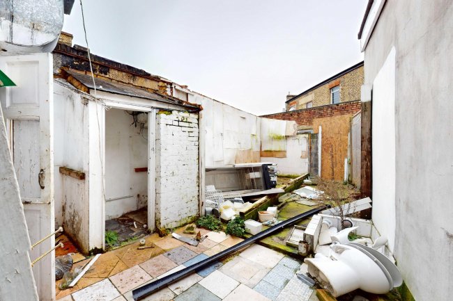 278 Haydons Road, Wimbledon, London, SW19 8TT 9